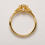 Adamas solitaire ring in 18kt yellow gold with central diamond — Atelier Preziose Follie Trieste