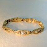 Bracciale a intaglio con diamante centrale